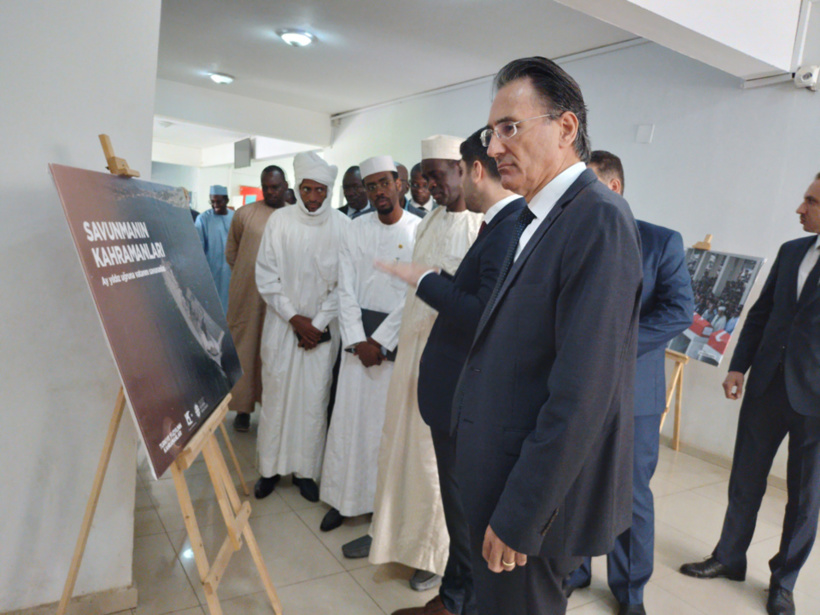 Anniversaire du coup d'État manqué en Turquie : La TIKA et l'ambassade turque au Tchad honorent la démocratie et la résistance Anniversaire du coup d'État manqué en Turquie : La TIKA et l'ambassade turque au Tchad honorent la démocratie et la résistance
