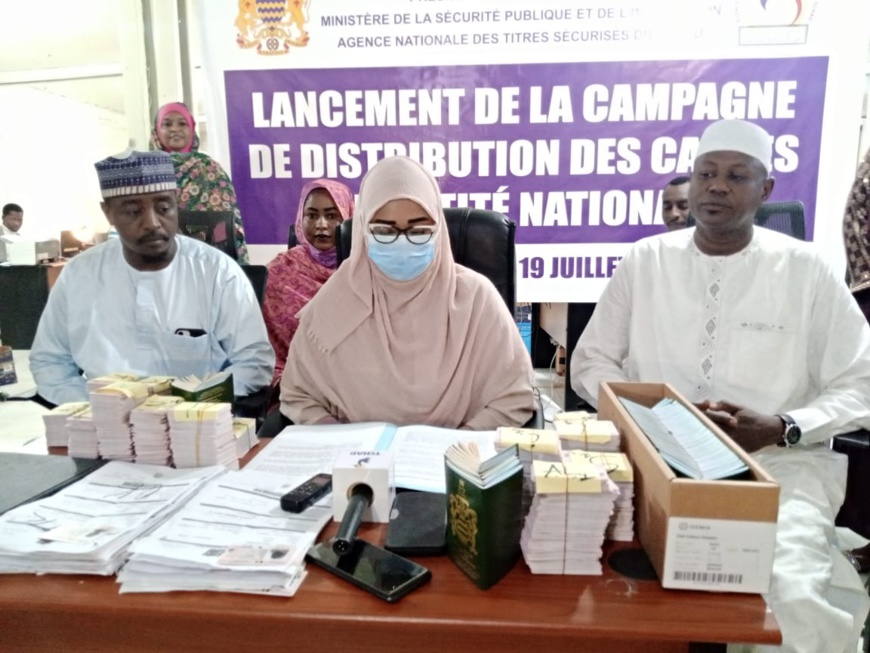 Tchad : L'ANATS lance la campagne de distribution des cartes d'identité pour tous les citoyens Tchad : L'ANATS lance la campagne de distribution des cartes d'identité pour tous les citoyens
