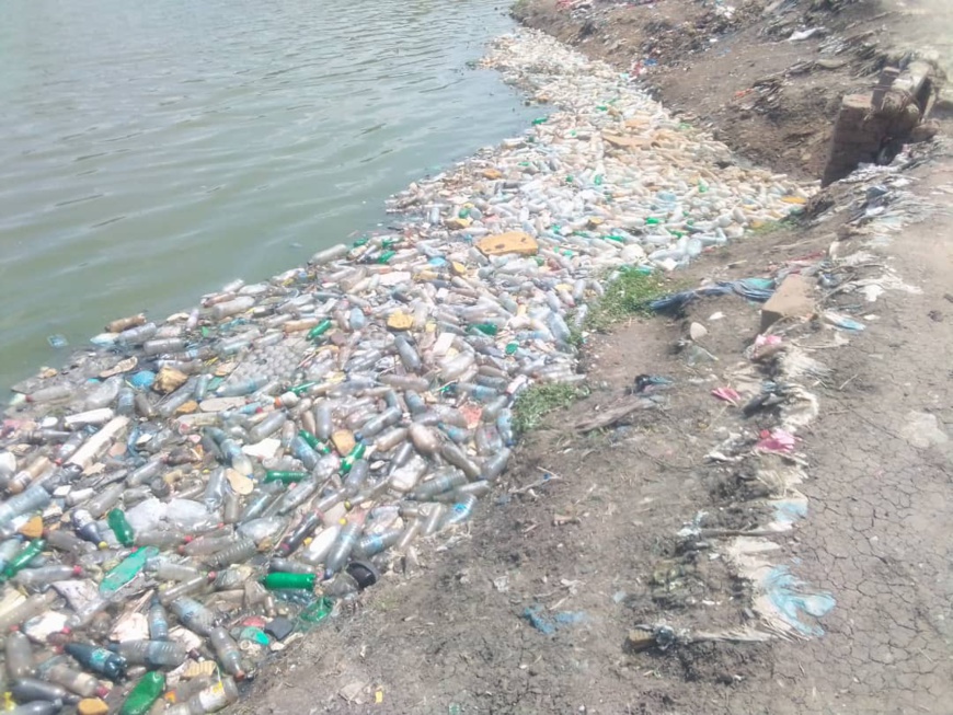 N'Djamena submergée par la pollution plastique : un défi environnemental urgent N'Djamena submergée par la pollution plastique : un défi environnemental urgent