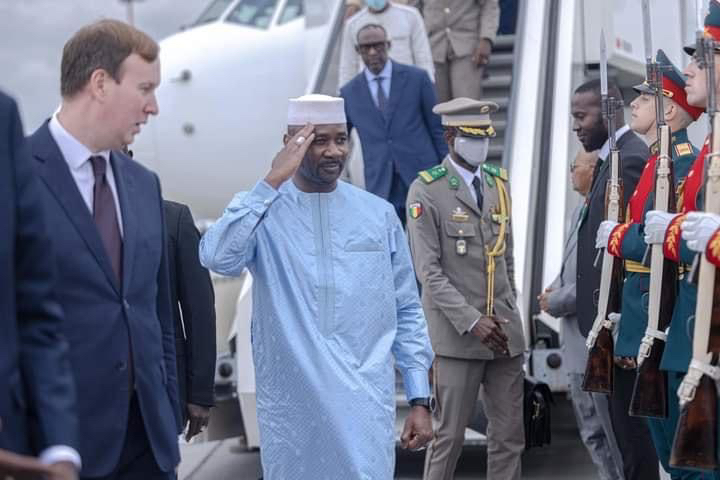 Sommet Russie-Afrique : le colonel Assimi Goïta est arrivé en Russie Sommet Russie-Afrique : le colonel Assimi Goïta est arrivé en Russie