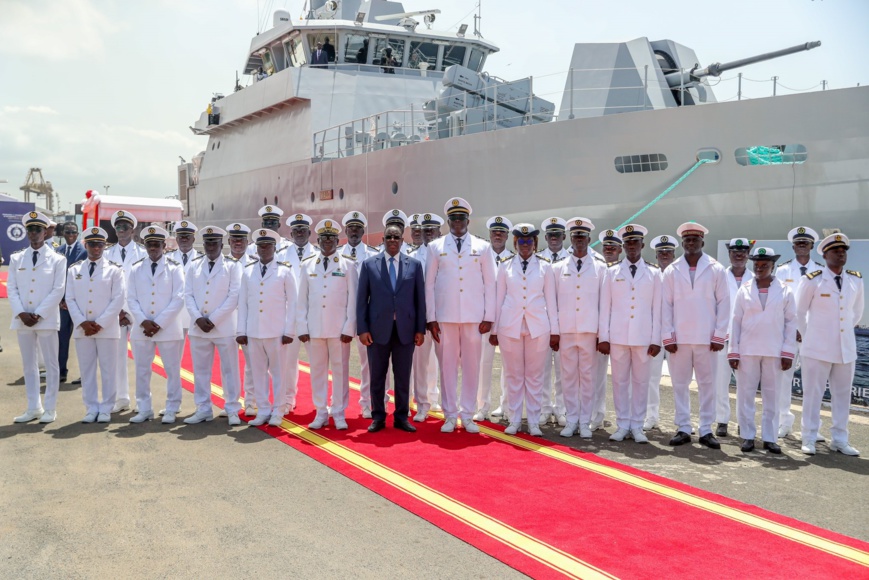 Sénégal : Le président Macky Sall réceptionne le premier patrouilleur lance-missiles du pays Sénégal : Le président Macky Sall réceptionne le premier patrouilleur lance-missiles du pays