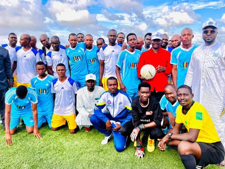 Tchad : un tournoi pour la paix et l'unité rassemble civils et militaires à Abéché Tchad : un tournoi pour la paix et l'unité rassemble civils et militaires à Abéché