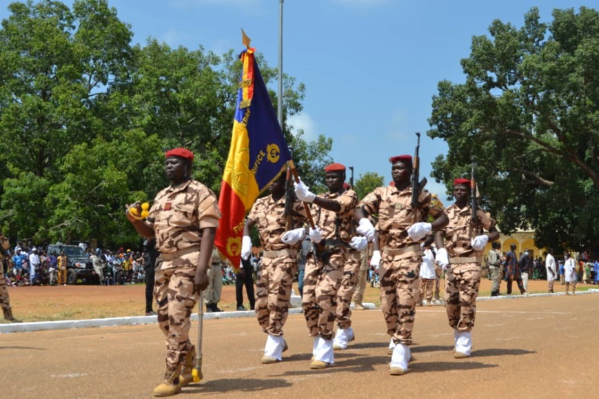 Tchad : parade militaire à Sarh pour la fête de l’indépendance Tchad : parade militaire à Sarh pour la fête de l’indépendance