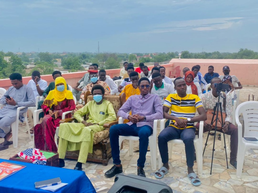 Journée de la Jeunesse au Tchad : Le Centre Mixte met en lumière les voies vers la réussite Journée de la Jeunesse au Tchad : Le Centre Mixte met en lumière les voies vers la réussite