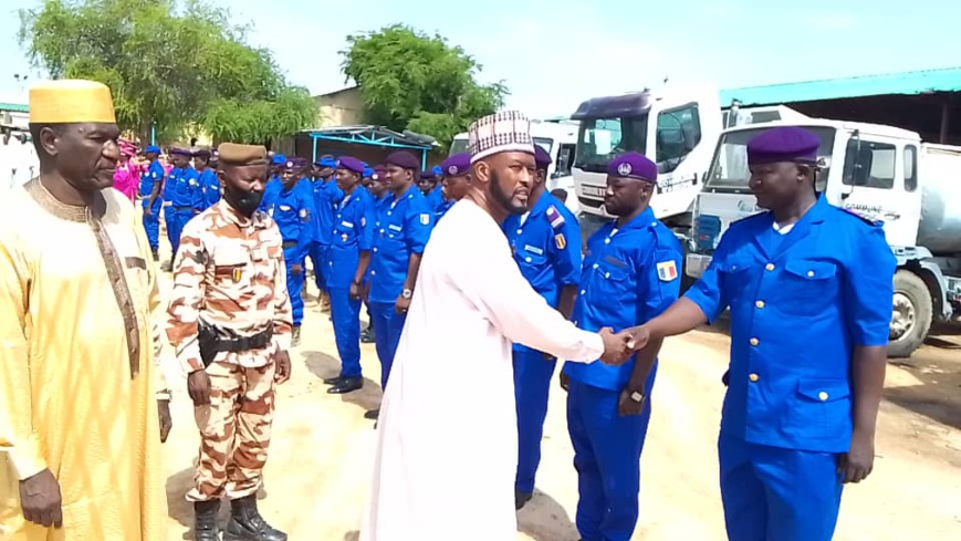 Tchad : Abéché honore ses agents municipaux par une cérémonie d'élévation aux grades supérieurs Tchad : Abéché honore ses agents municipaux par une cérémonie d'élévation aux grades supérieurs