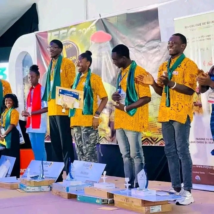 Guinée (Conakry) : Le gouvernement promeut l’excellence scolaire Guinée (Conakry) : Le gouvernement promeut l’excellence scolaire