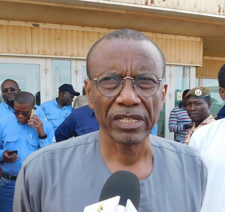 Avertissement du ministre de l'Environnement au Tchad : halte aux coupes abusives d'arbres Avertissement du ministre de l'Environnement au Tchad : halte aux coupes abusives d'arbres