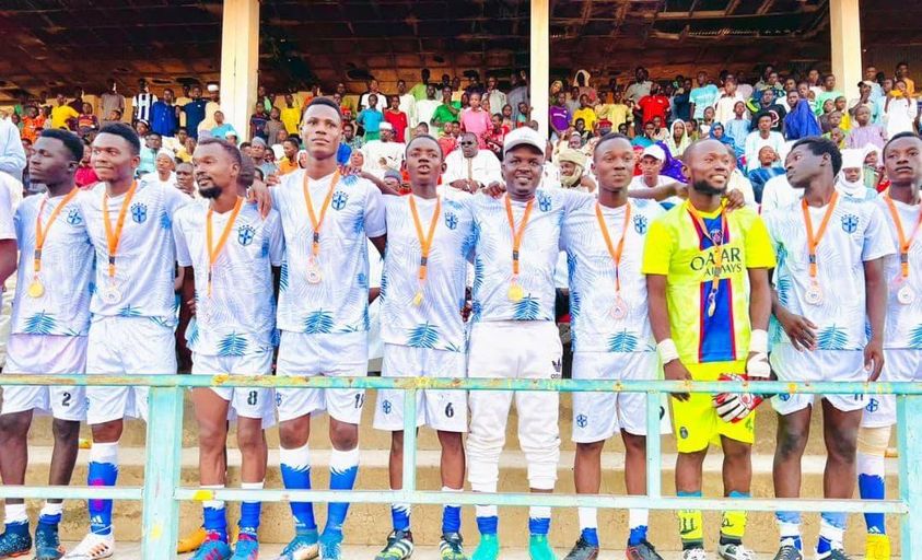 Tchad : l'équipe de football de la Gendarmerie du Ouaddaï remporte la finale du tournoi de la Paix Tchad : l'équipe de football de la Gendarmerie du Ouaddaï remporte la finale du tournoi de la Paix