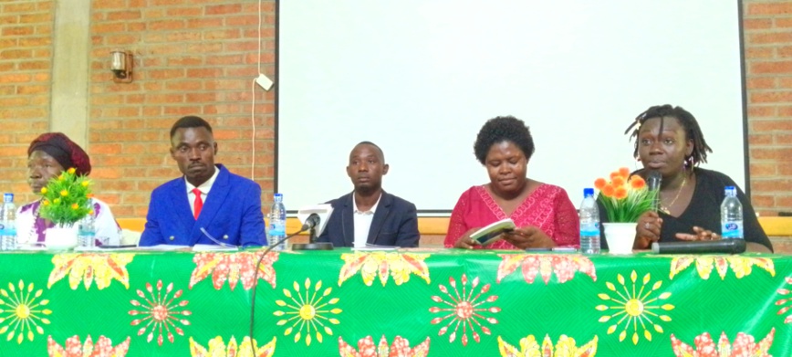 Tchad : Nicolas Bodjé Begoto Présente son roman captivant “Les déboires de la vie professionnelle” Tchad : Nicolas Bodjé Begoto Présente son roman captivant “Les déboires de la vie professionnelle”