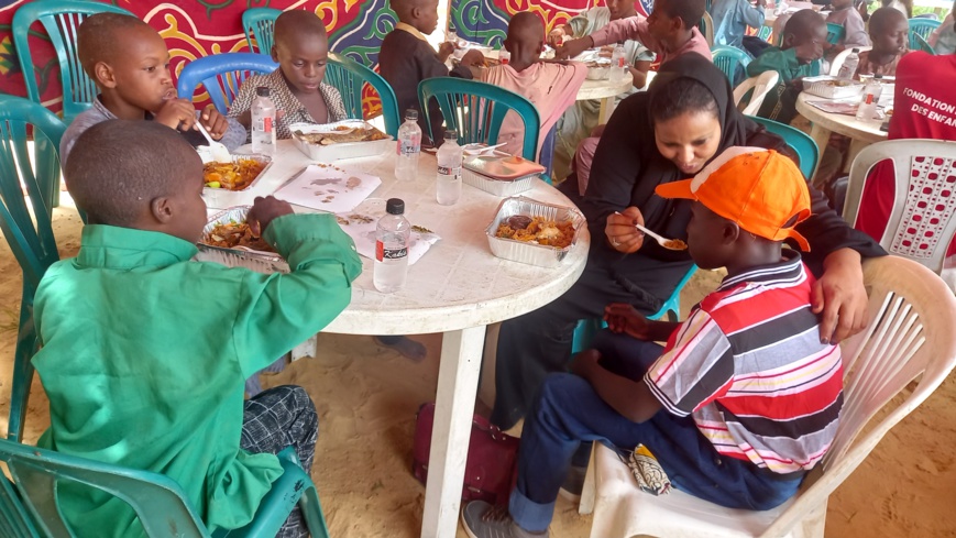 Tchad : "Lumière des Enfants" honore la journée mondiale de l'aide humanitaire avec des actions de solidarité Tchad : "Lumière des Enfants" honore la journée mondiale de l'aide humanitaire avec des actions de solidarité