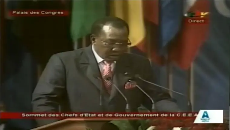 Le Président Idriss Déby rend hommage aux soldats camerounais et tchadiens