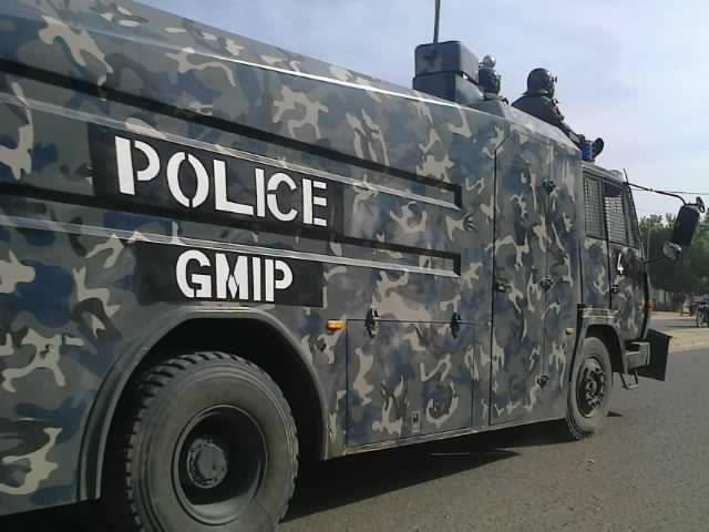 Un véhicule anti-émeutes à N'Djamena. Crédit photo : Sources Un véhicule anti-émeutes à N'Djamena. Crédit photo : Sources