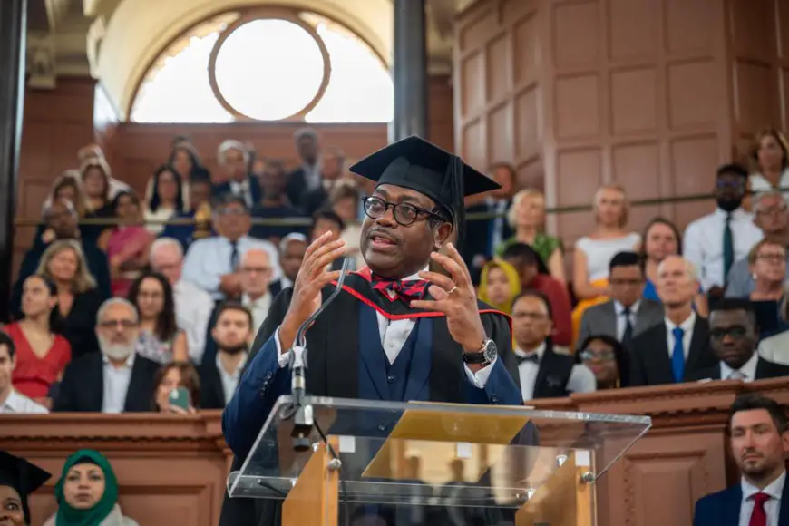 Afrique : le président de la BAD appelle les diplômés d’Oxford à être des acteurs du changement
