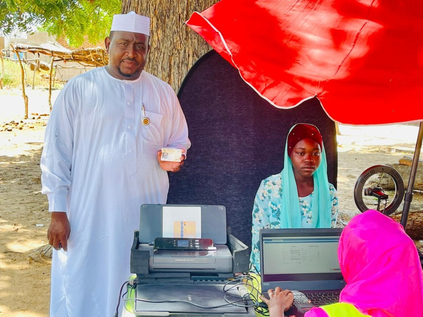 Tchad : Un conseiller national du Ouaddaï accomplit son devoir civique Tchad : Un conseiller national du Ouaddaï accomplit son devoir civique