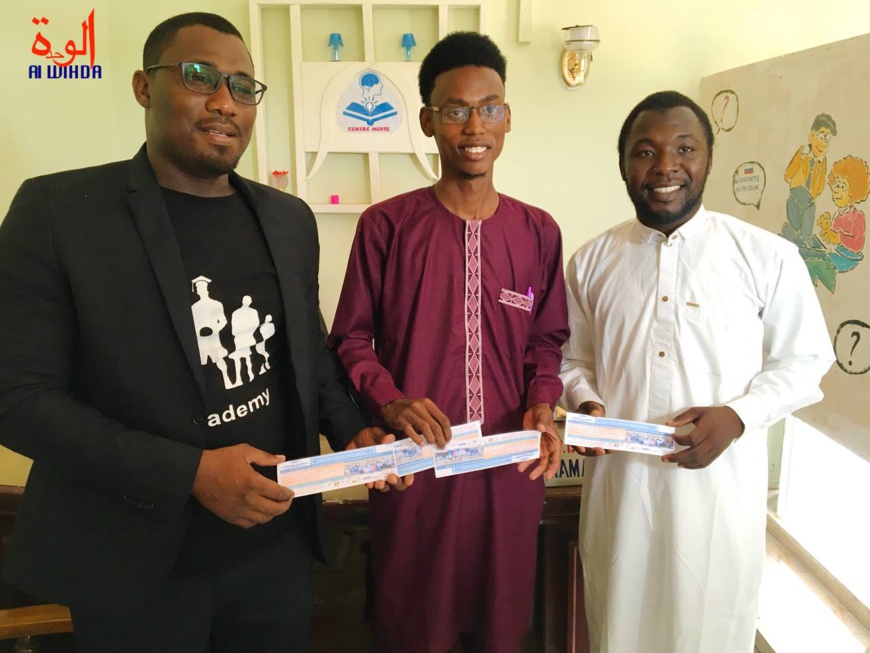 Tchad : H5 Academy et le Centre mixte réduisent de moitié les frais d’inscription pour une formation en langues Tchad : H5 Academy et le Centre mixte réduisent de moitié les frais d’inscription pour une formation en langues