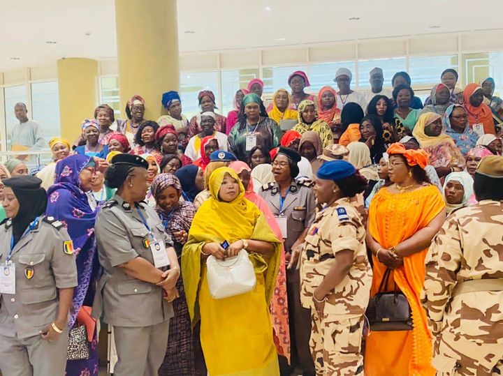 Tchad : présentation du projet de Constitution aux femmes Tchad : présentation du projet de Constitution aux femmes