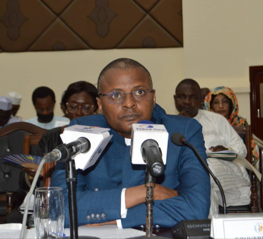 Les Conseillers nationaux approuvent l'accord de prêt Tchad-Abu Dhabi pour le développement Les Conseillers nationaux approuvent l'accord de prêt Tchad-Abu Dhabi pour le développement