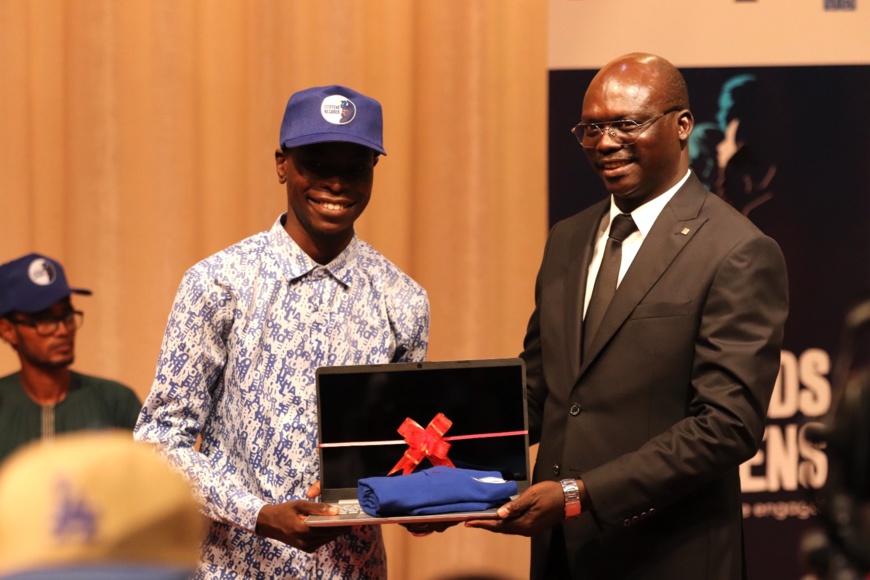 Tchad : récompense du meilleur challenger vidéo avec l'initiative "Regards Citoyens" Tchad : récompense du meilleur challenger vidéo avec l'initiative "Regards Citoyens"