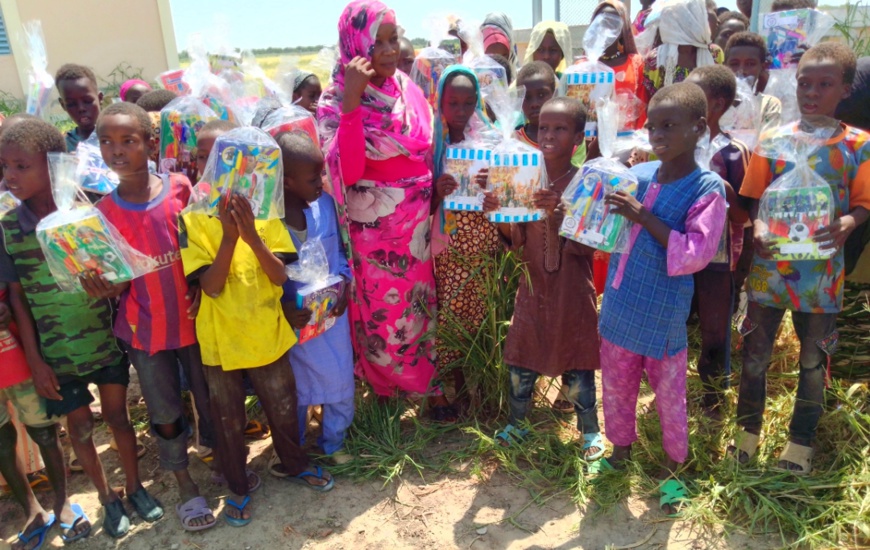 Tchad : l'AFAC fait don de 200 kits scolaires à l'orphelinat Al-koudou Tchad : l'AFAC fait don de 200 kits scolaires à l'orphelinat Al-koudou