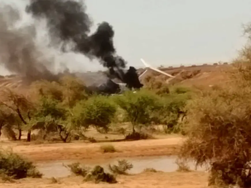Mali : Une vidéo montre la sortie de piste de l’Il-76 à l’atterrissage à l’aéroport de Gao