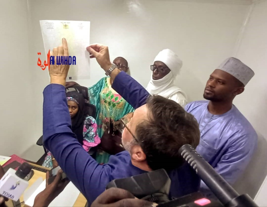 Tchad : La Direction générale des domaines distribue des actes sécurisés de propriété Tchad : La Direction générale des domaines distribue des actes sécurisés de propriété