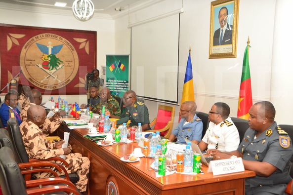 Cameroun-Tchad: mutualisation sur les questions de défense et de sécurité Cameroun-Tchad: mutualisation sur les questions de défense et de sécurité