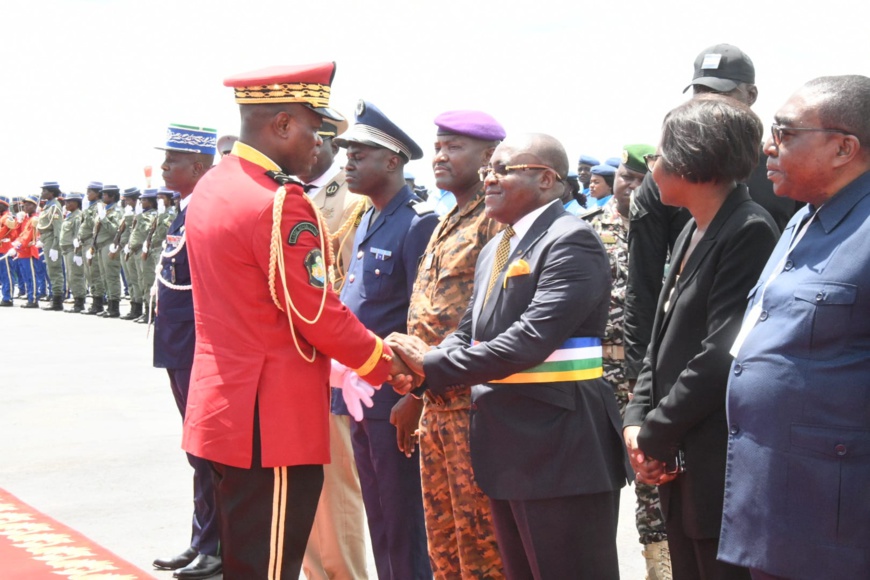 Gabon : le président de Transition Oligui Nguema était à Bangui ce 4 octobre Gabon : le président de Transition Oligui Nguema était à Bangui ce 4 octobre