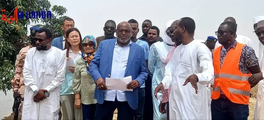 Tchad : le ministre de l’Aménagement du territoire contrôle les progrès de la digue de Walia