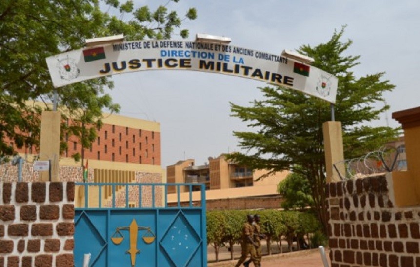 Burkina Faso : « un incident » a entrainé la mort d’un officier lors de son interpellation (Procureur militaire) Burkina Faso : « un incident » a entrainé la mort d’un officier lors de son interpellation (Procureur militaire)