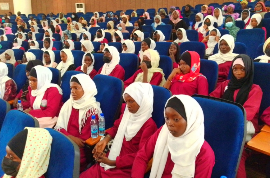 Journée internationale de la jeune fille : L'éducation au cœur des préoccupations au Tchad Journée internationale de la jeune fille : L'éducation au cœur des préoccupations au Tchad