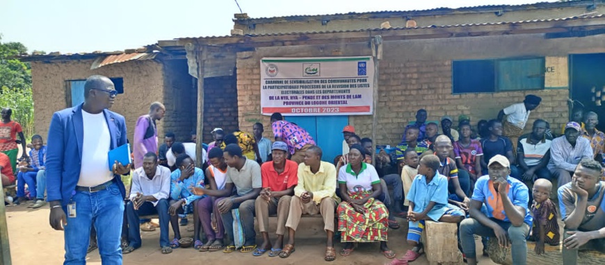 Tchad : au Logone Oriental, l'ONG ESEDD ESEDD sensibilise sur le processus référendaire Tchad : au Logone Oriental, l'ONG ESEDD ESEDD sensibilise sur le processus référendaire