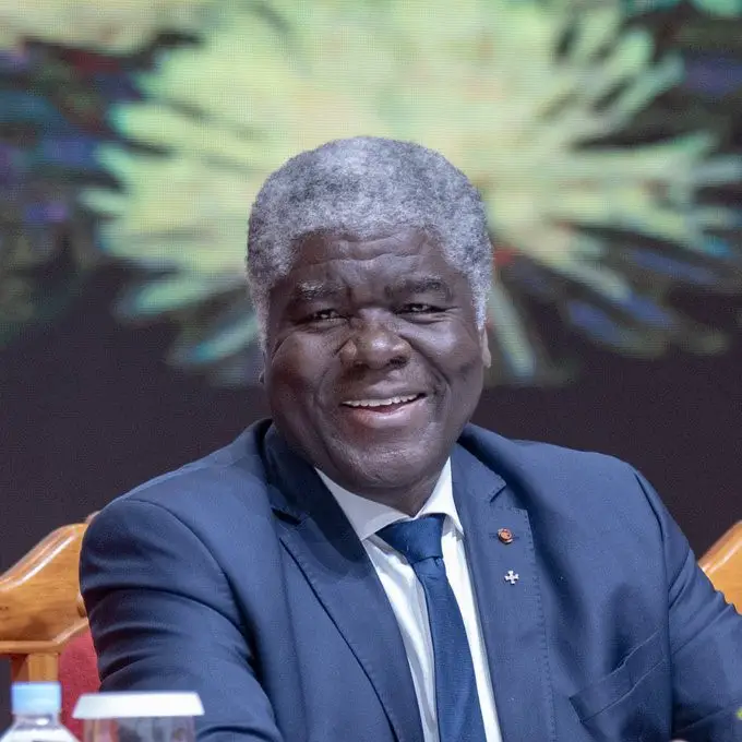 Côte d’Ivoire : Robert-Beugré Mambé  nommé nouveau Premier ministre et chef du gouvernement