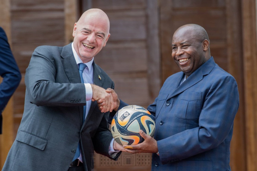Burundi : Le Président de la FIFA à Bujumbura pour promouvoir le football Burundi : Le Président de la FIFA à Bujumbura pour promouvoir le football