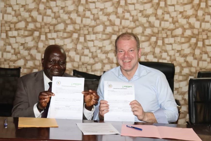 Tchad: Signature d'une convention de partenariat entre la Cotontchad SN et l'Université de Moundou Tchad: Signature d'une convention de partenariat entre la Cotontchad SN et l'Université de Moundou