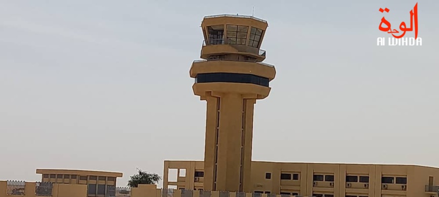 Tchad : les autorités réfutent les allégations de destruction de la tour de contrôle de l'aéroport d'Amdjarass Tchad : les autorités réfutent les allégations de destruction de la tour de contrôle de l'aéroport d'Amdjarass