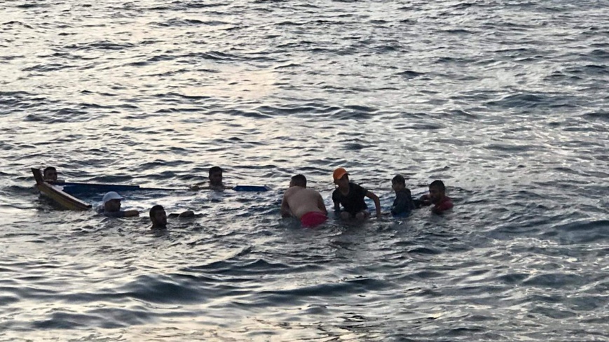 Image d'archives d'un naufrage au large de Zarzis, dans le sud de la Tunisie. Crédit : page Facebook SNFSI Image d'archives d'un naufrage au large de Zarzis, dans le sud de la Tunisie. Crédit : page Facebook SNFSI