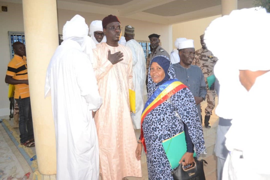 Tchad : Le SGG présente le projet de Constitution et ses innovations majeures à  Ennedi ouest Tchad : Le SGG présente le projet de Constitution et ses innovations majeures à  Ennedi ouest