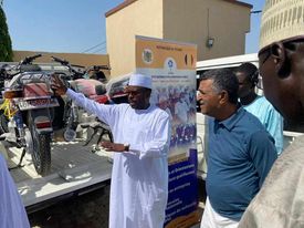 Tchad : remise de matériel roulant par la Banque mondiale à l'ONAPE Tchad : remise de matériel roulant par la Banque mondiale à l'ONAPE
