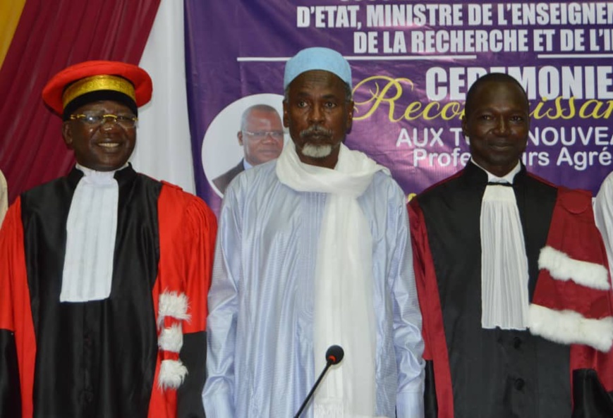 Tchad : cérémonie en l'honneur des nouveaux professeurs agrégés à l'Université de N'Djamena Tchad : cérémonie en l'honneur des nouveaux professeurs agrégés à l'Université de N'Djamena