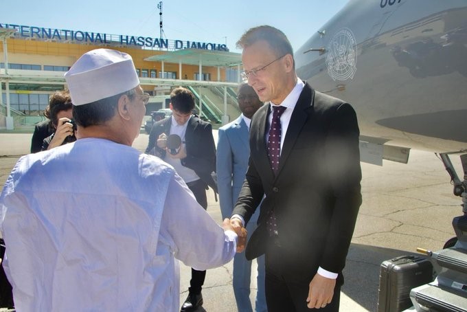 Tchad : le Ministre des Affaires Étrangères de la Hongrie en visite à Ndjamena Tchad : le Ministre des Affaires Étrangères de la Hongrie en visite à Ndjamena