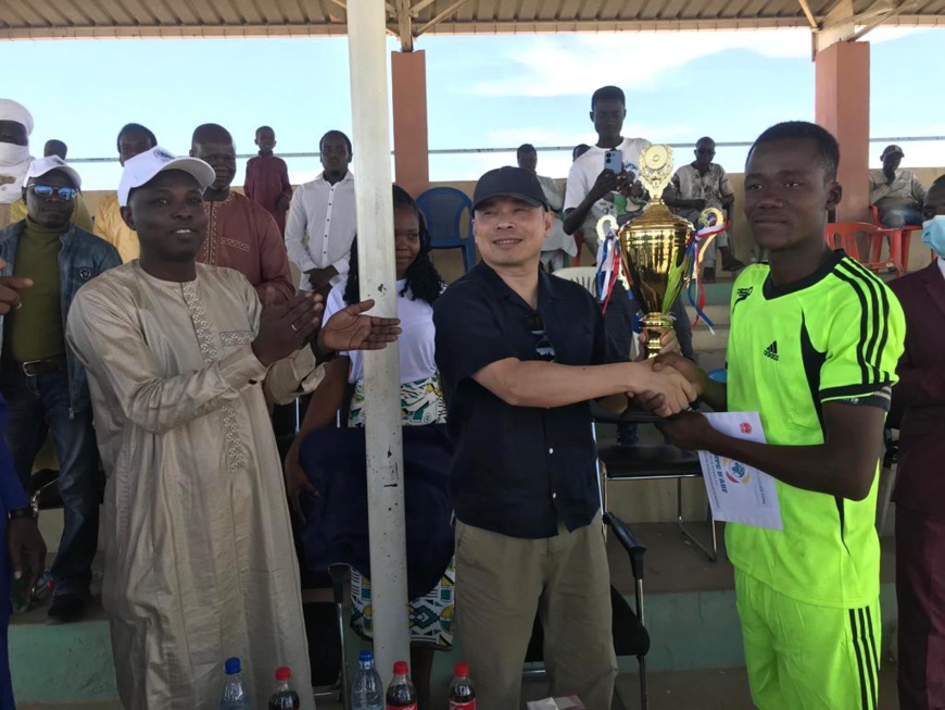 Tchad : l'Institut Confucius soutient la 2e édition du Tournoi inter-facultés de l'Université de N'Djamena Tchad : l'Institut Confucius soutient la 2e édition du Tournoi inter-facultés de l'Université de N'Djamena