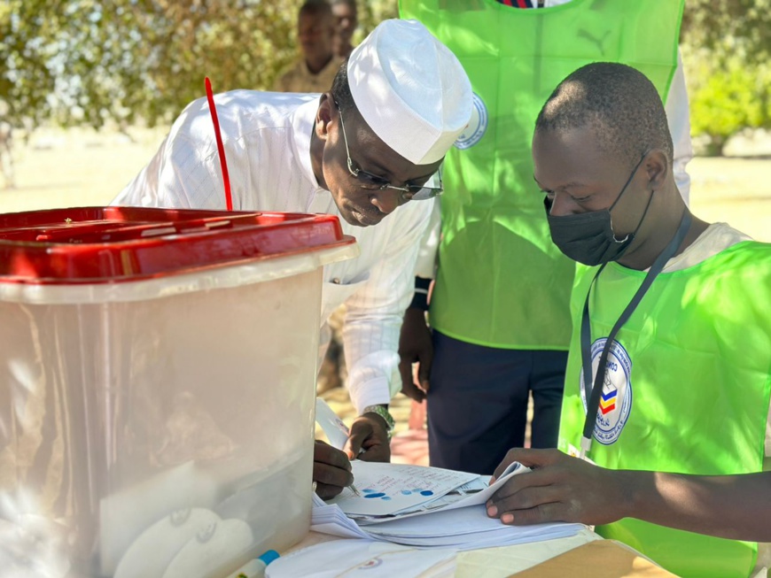Tchad : début du vote militaire et nomade à Moussoro pour le Référendum constitutionnel Tchad : début du vote militaire et nomade à Moussoro pour le Référendum constitutionnel