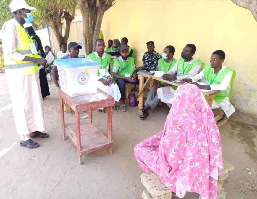 Référendum au Tchad : Le vote se poursuit dans la Commune du 5ème arrondissement de Ndjamena malgré quelques difficultés