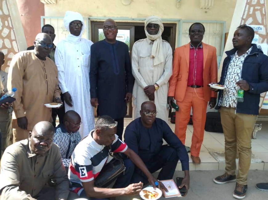 Tchad : le SYNDAD appelle à l'intervention du Président pour résoudre les problèmes de la douane Tchad : le SYNDAD appelle à l'intervention du Président pour résoudre les problèmes de la douane