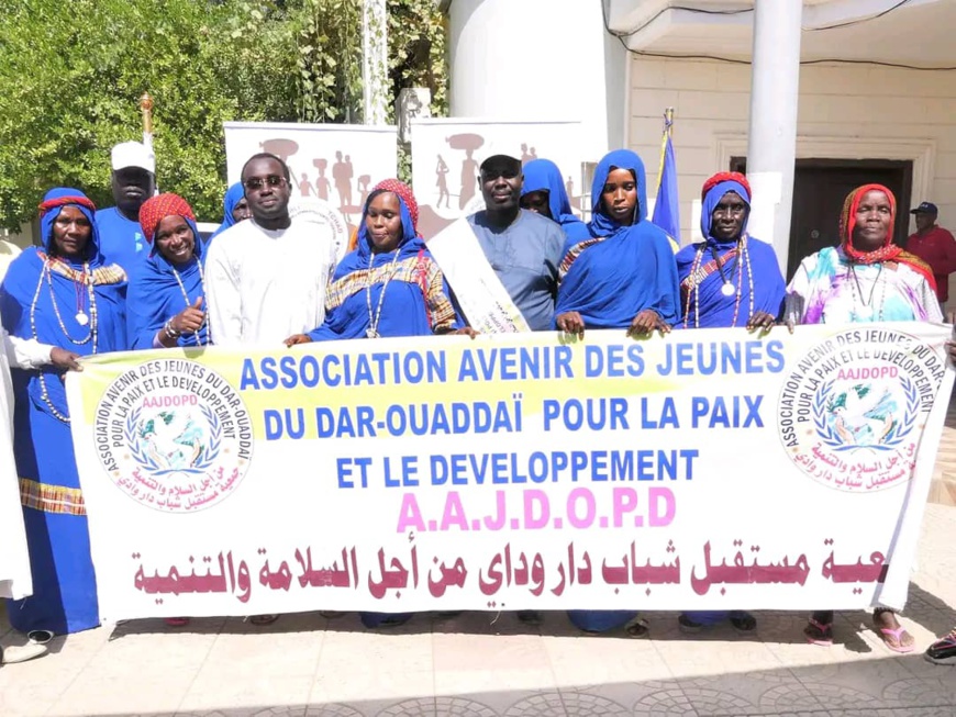 Tchad : le ministre de l'Administration honoré par l'Association Avenir du Ouaddaï Tchad : le ministre de l'Administration honoré par l'Association Avenir du Ouaddaï