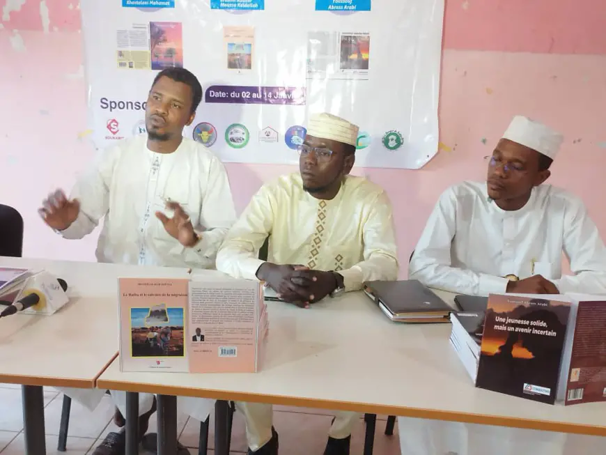 Tchad : trois jeunes écrivains du Batha présentent et dédient leurs ouvrages