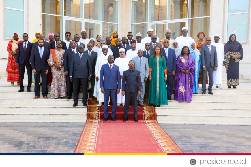 Tchad : premier conseil des ministres de la 5ème République Tchad : premier conseil des ministres de la 5ème République