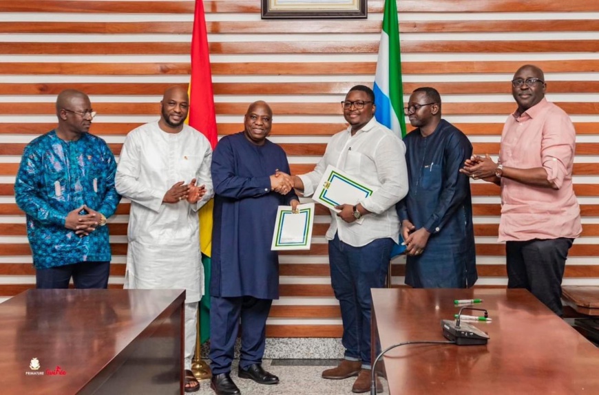 Guinée : Conakry  conclut un accord d'approvisionnement continu en produits pétroliers avec la Sierra Leone Guinée : Conakry  conclut un accord d'approvisionnement continu en produits pétroliers avec la Sierra Leone