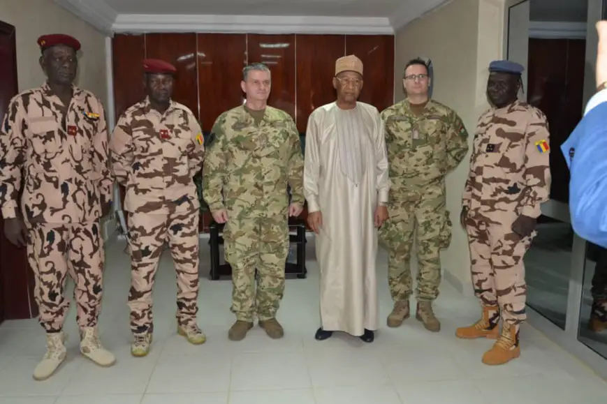 Tchad : une délégation militaire hongroise reçue au ministère des Armées