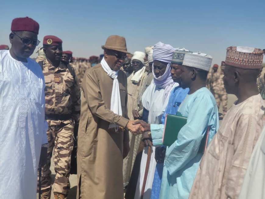 Tchad : le ministre des Armées en visite à Daboua et Bagasola Tchad : le ministre des Armées en visite à Daboua et Bagasola